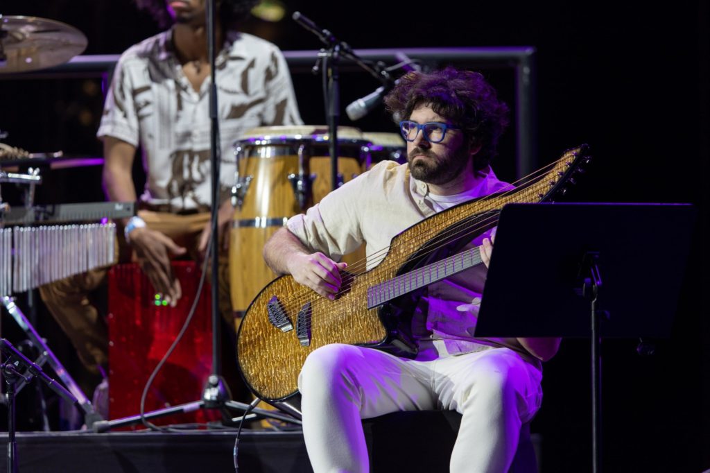 World String Ensemble perform at Dubai Millennium Amphitheatre m56006