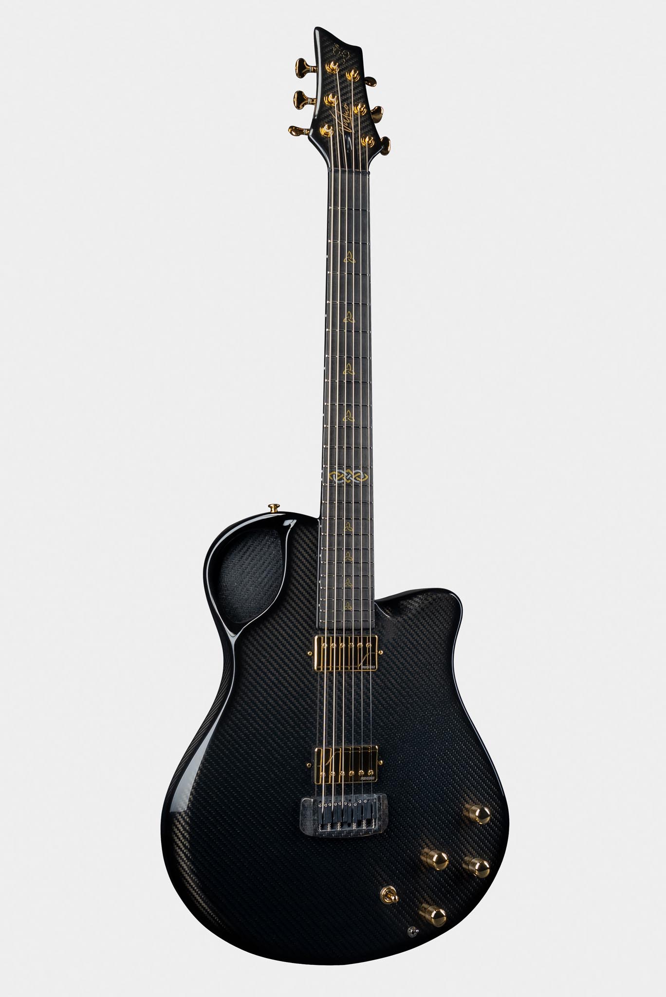 Black Emerald Guitars Virtuo model with gold details