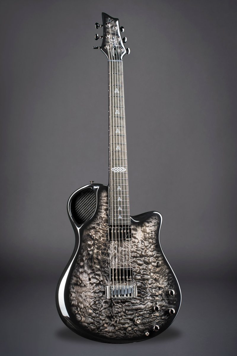 Virtuo Black Quilted Maple