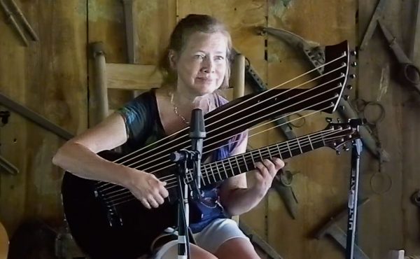 muriel anderson Emerald Harp guitar